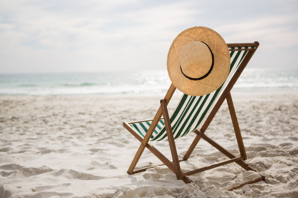 beach chair with sunhat